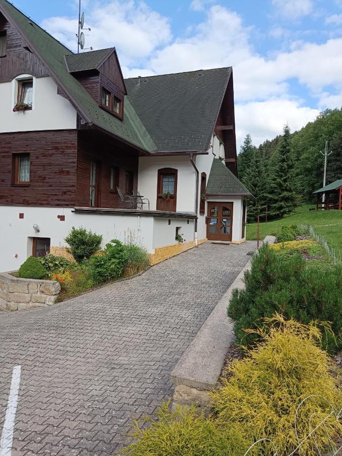 Pension Skaly Teplice nad Metuji Exterior photo